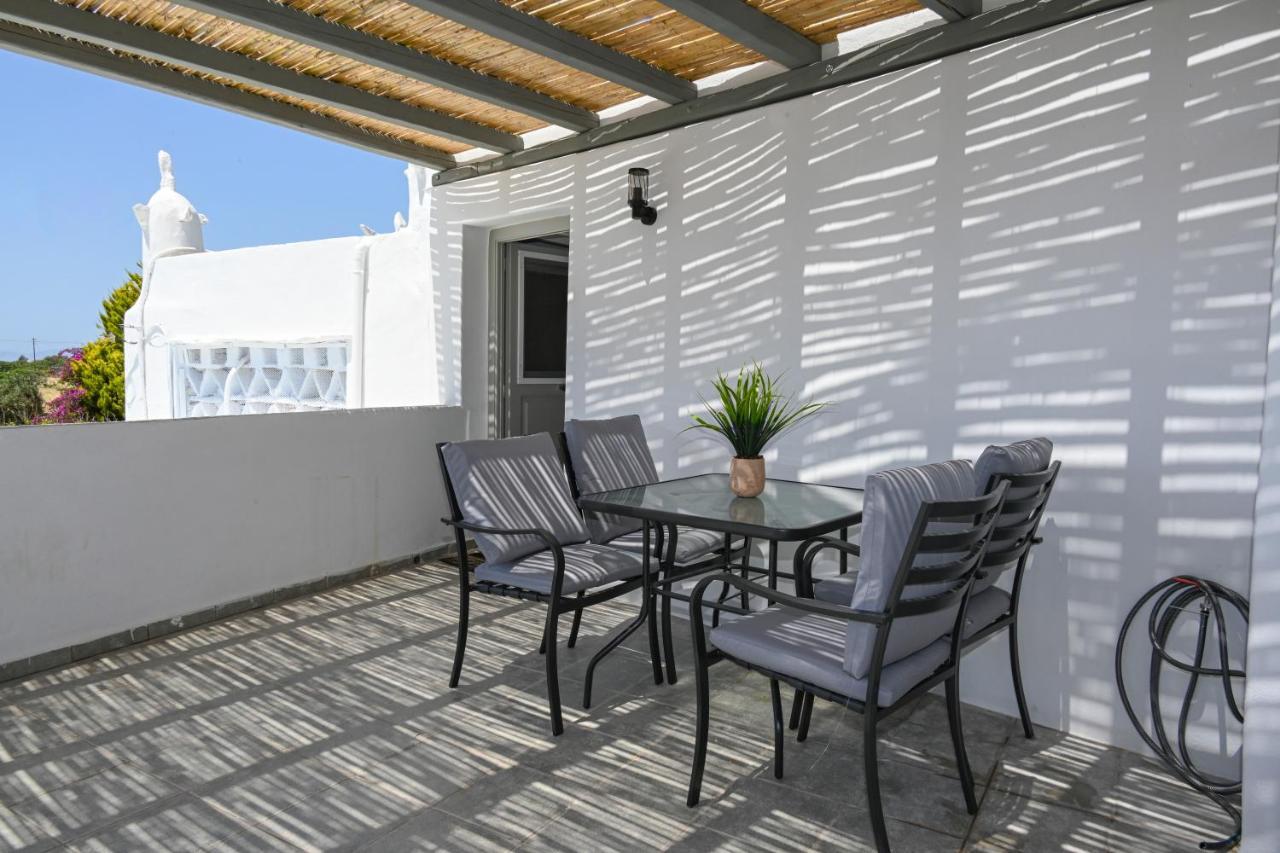 Kleris Apartments 8 Tinos ภายนอก รูปภาพ