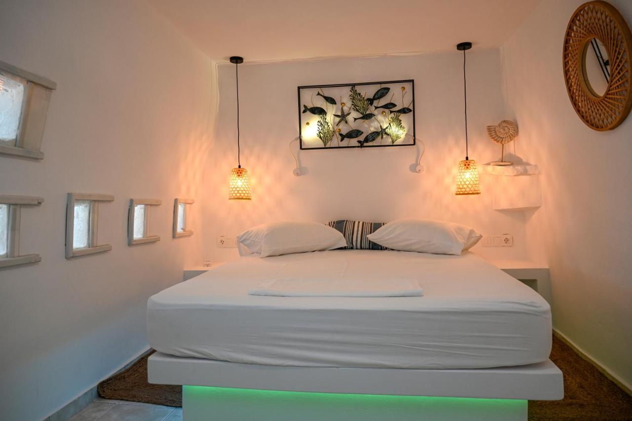 Kleris Apartments 8 Tinos ภายนอก รูปภาพ