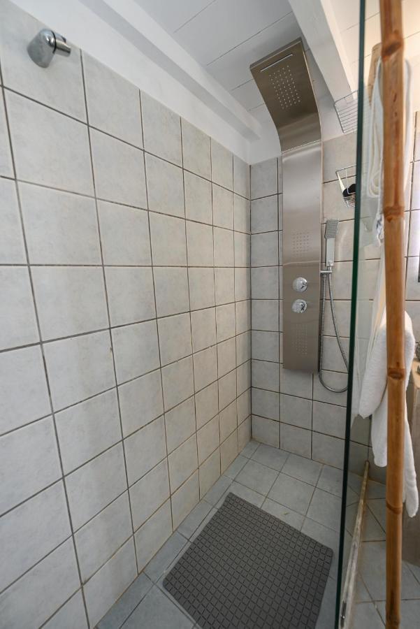 Kleris Apartments 8 Tinos ภายนอก รูปภาพ