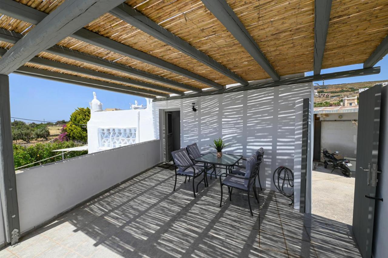 Kleris Apartments 8 Tinos ภายนอก รูปภาพ