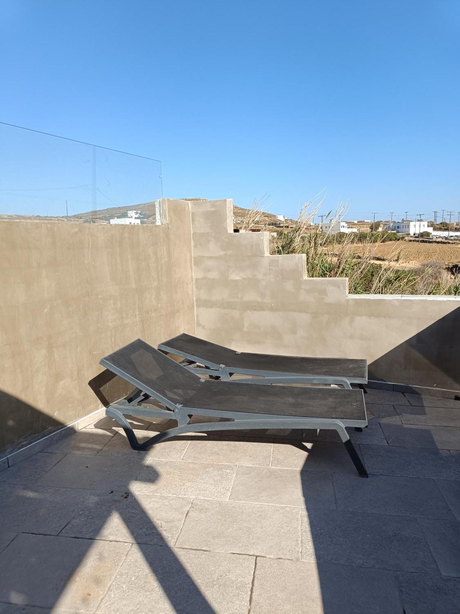 Kleris Apartments 8 Tinos ภายนอก รูปภาพ